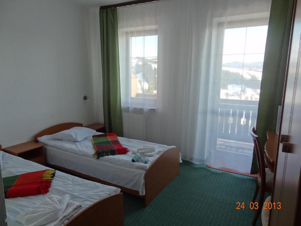 Alpenhof Pansion Hotel Slavske Room photo